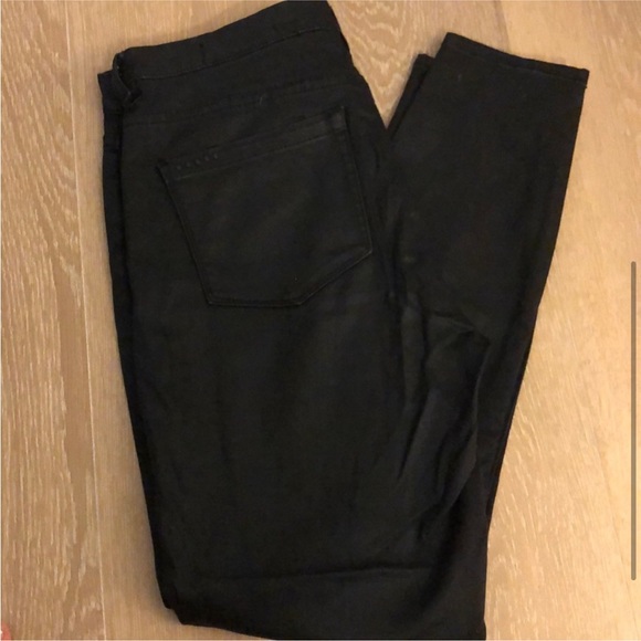 Blank NYC distressed jeans. Size 29 - Picture 4 of 5